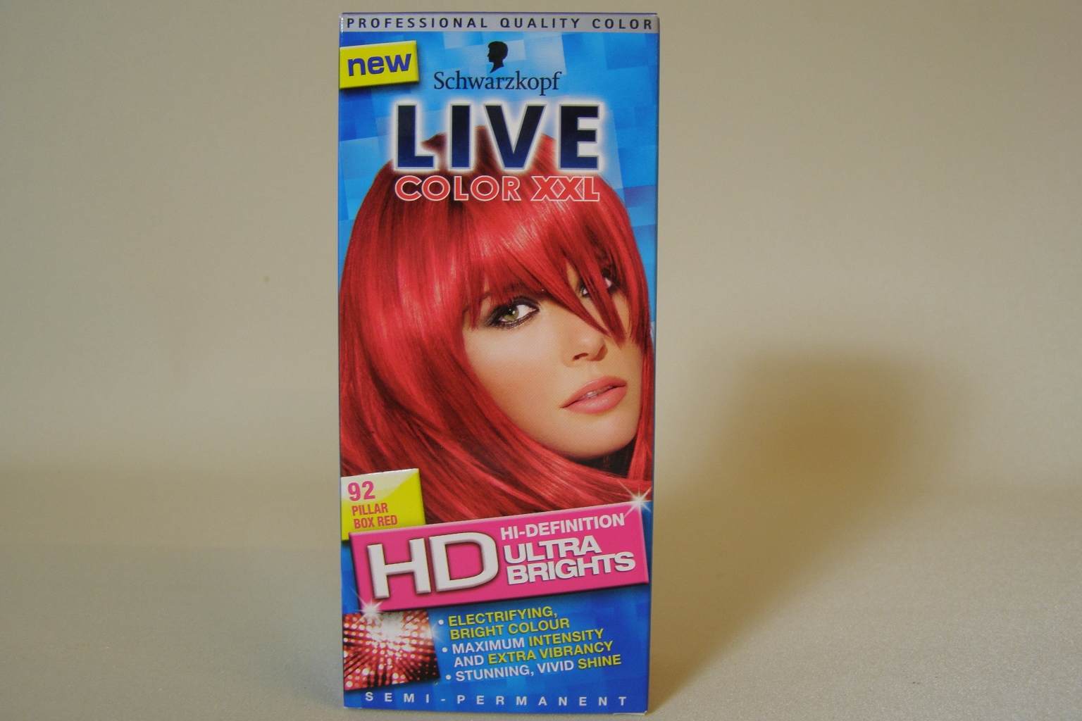 Live Ultra Pillarbox Red  92